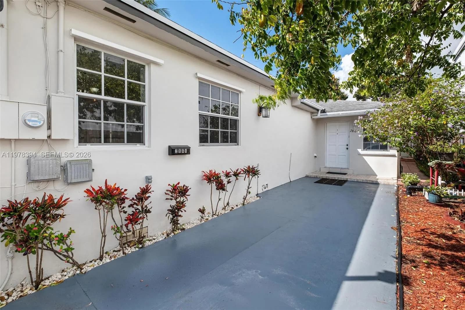 2862 SW 38th Ct, Miami FL 33134