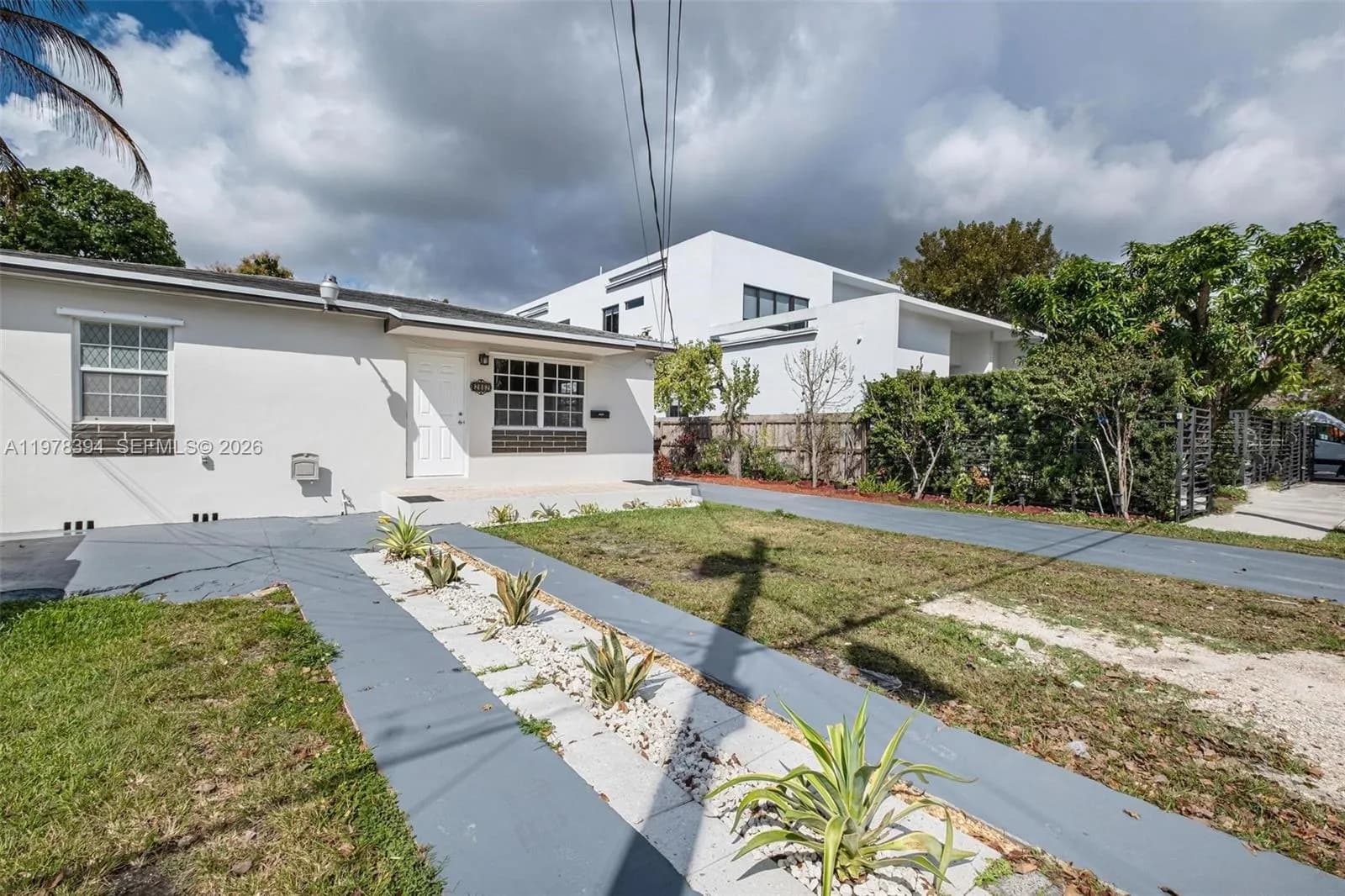 2862 SW 38th Ct, Miami FL 33134