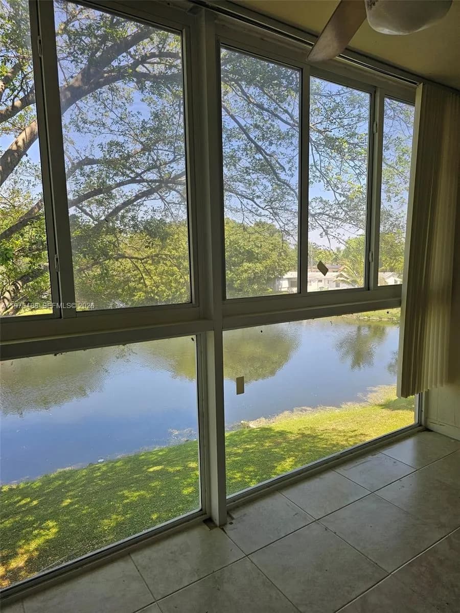 1103 NW 58th Ter # 321, Sunrise FL 33313