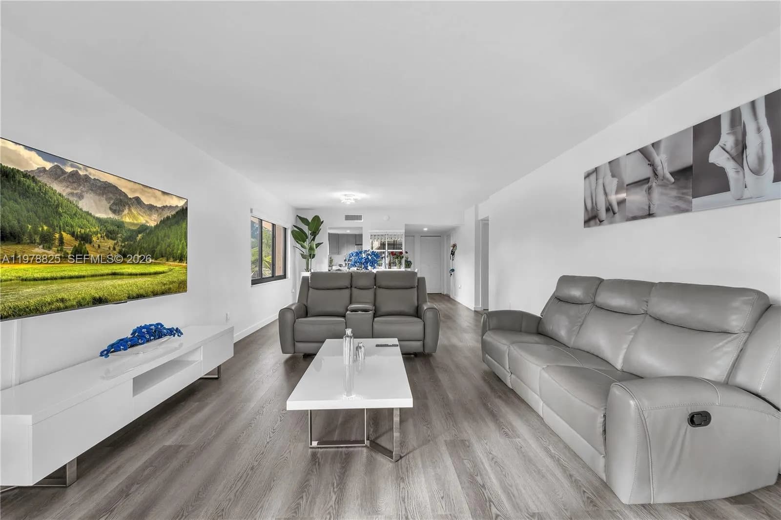 20841 San Simeon Way # 205, Miami FL 33179