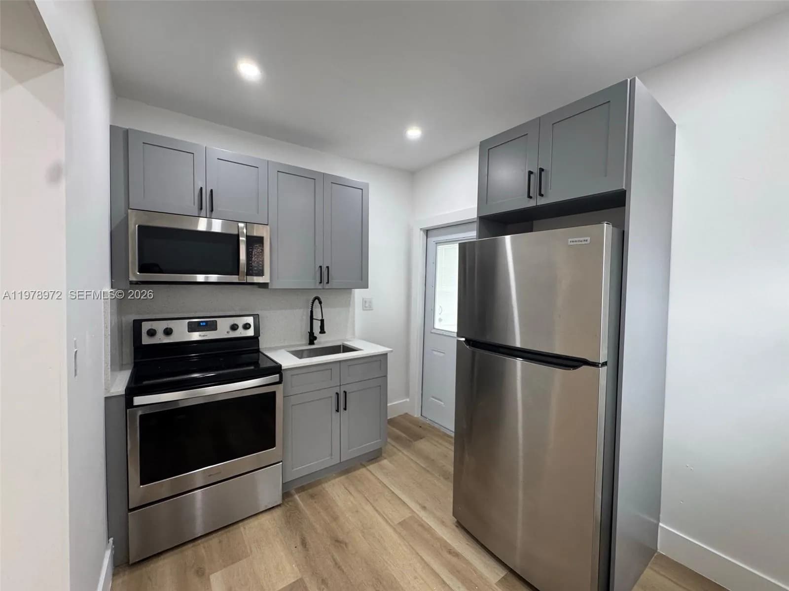 4028 SW 11th St, Miami FL 33134