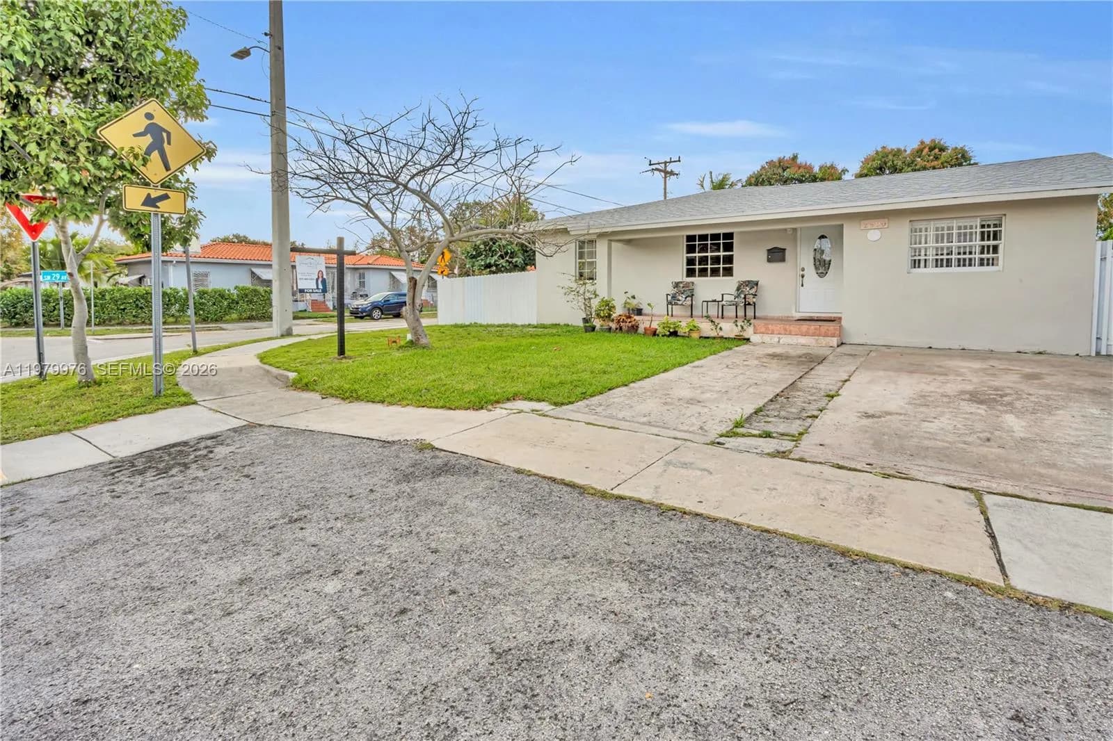 2900 SW 19th St, Miami FL 33145