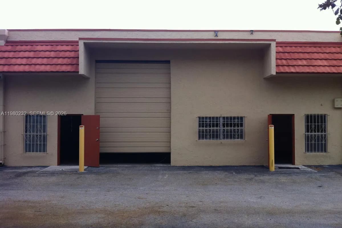 8416 NW 61st St # 4, Miami FL 33166