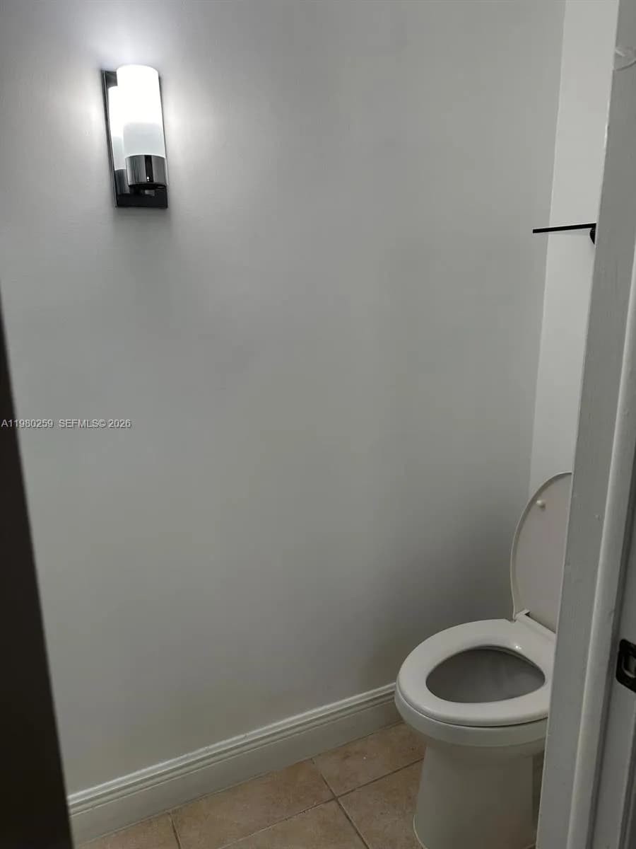 8500 SW 109th Ave # 202, Miami FL 33173