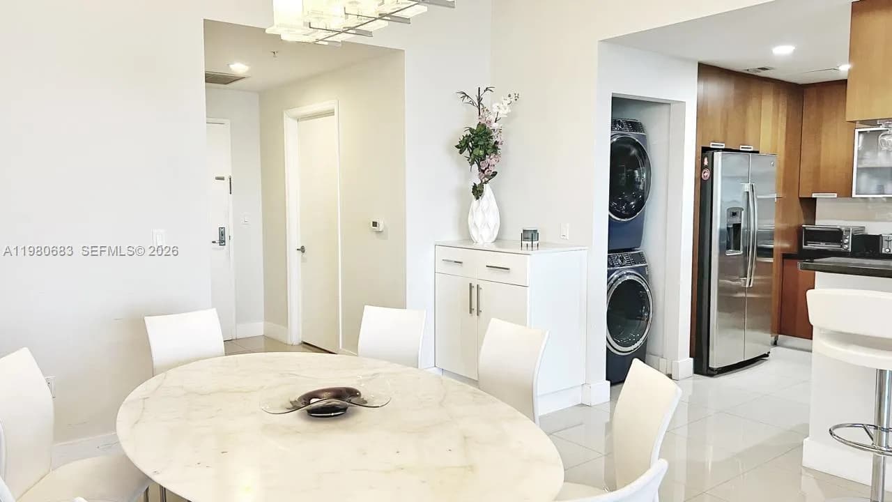 7901 Hispanola Ave # 1611, North Bay Village FL 33141