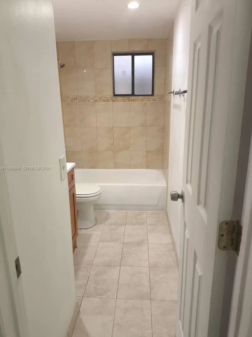 8650 SW 133rd Ave Rd # 208, Miami FL 33183