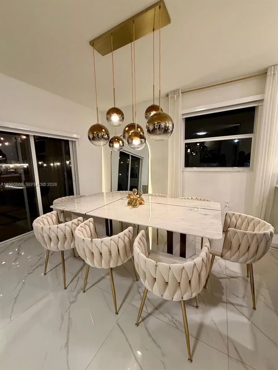 2355 NW 125th St, Miami FL 33167