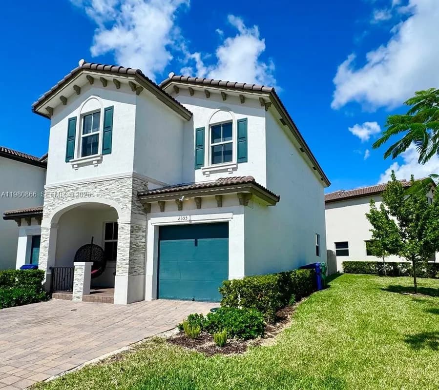 2355 NW 125th St, Miami FL 33167