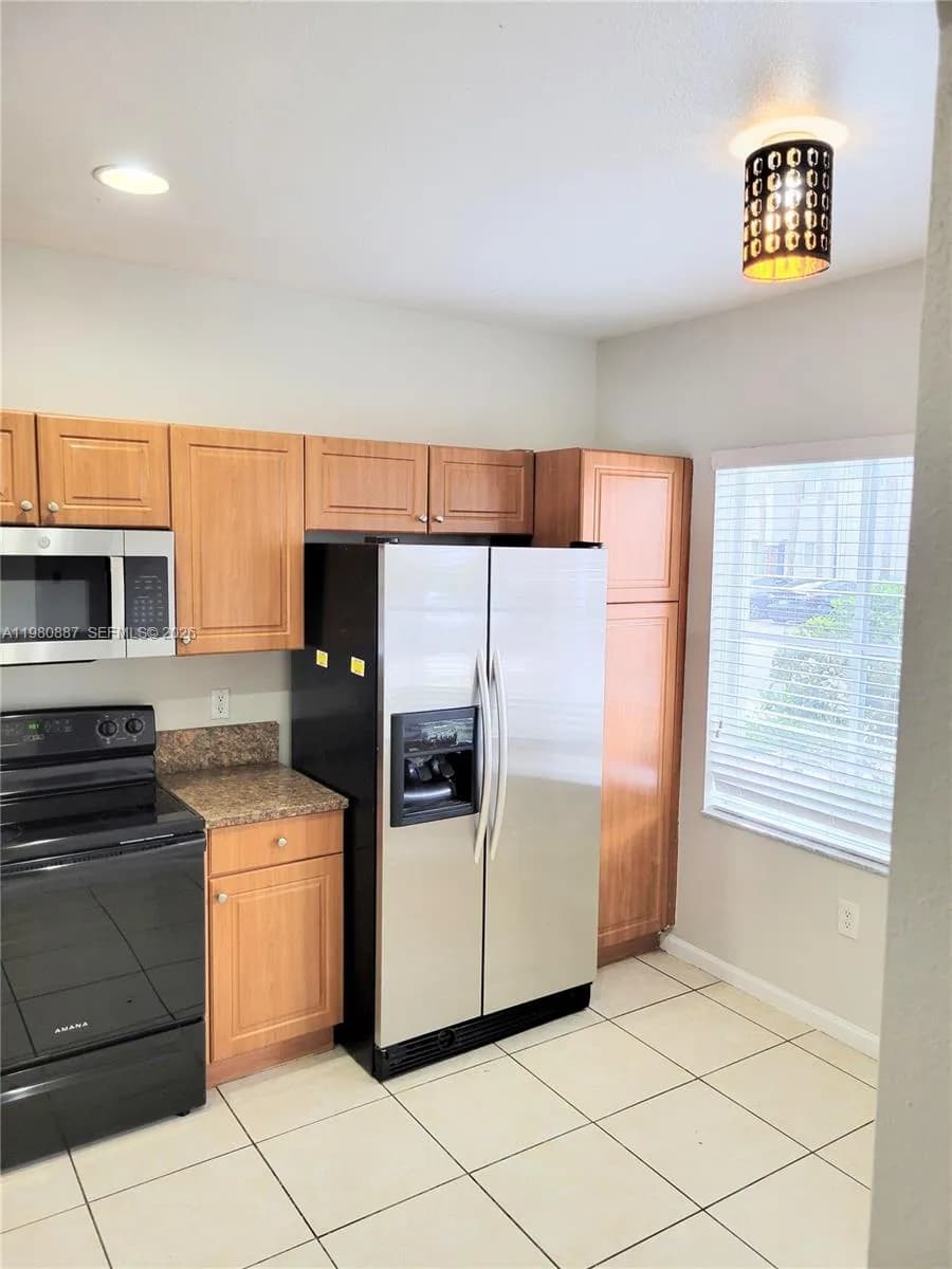 8263 SW 27th St # 102, Miramar FL 33025