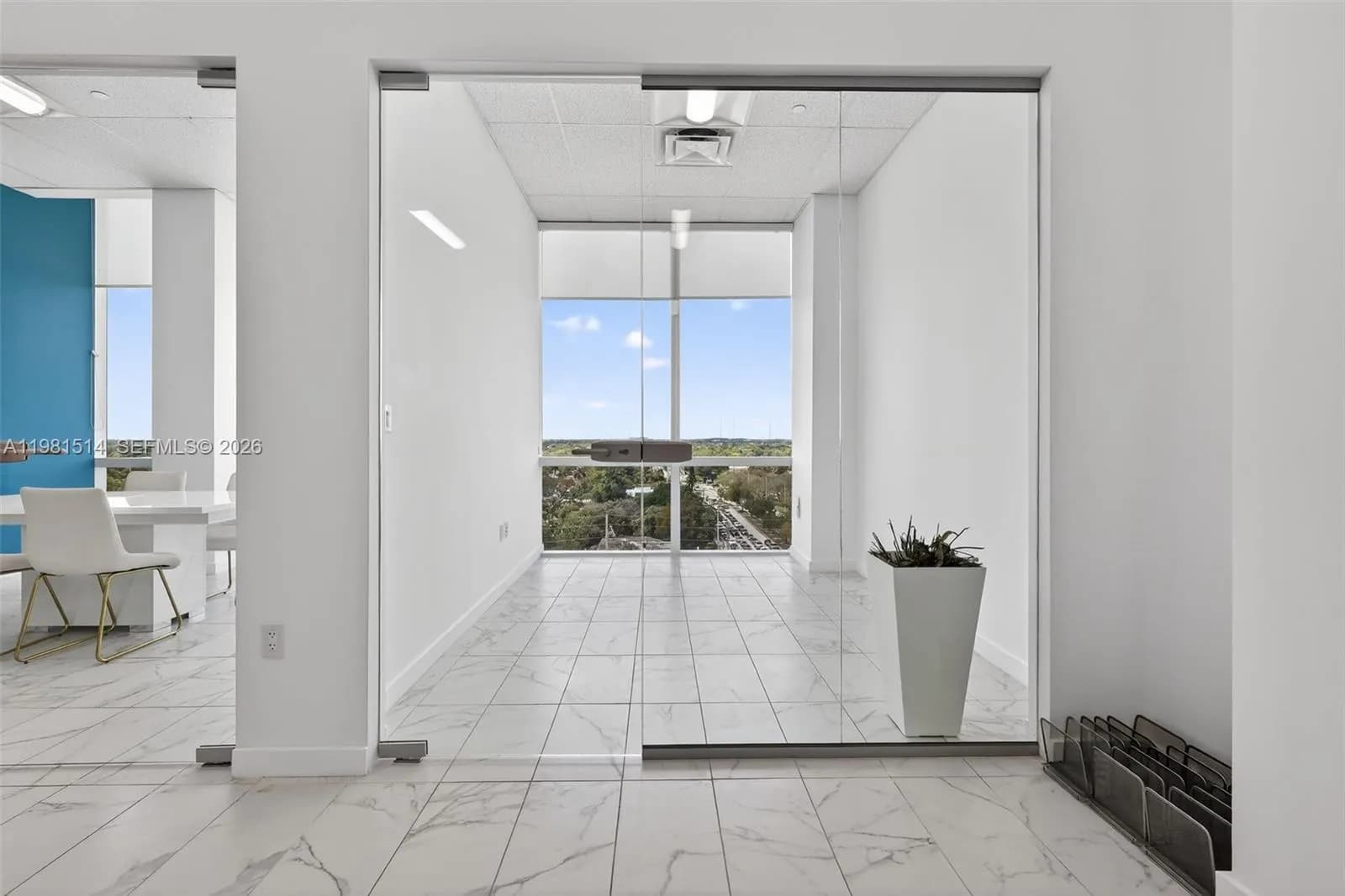 20200 W Dixie Hwy 901 Hwy, Miami FL 33180