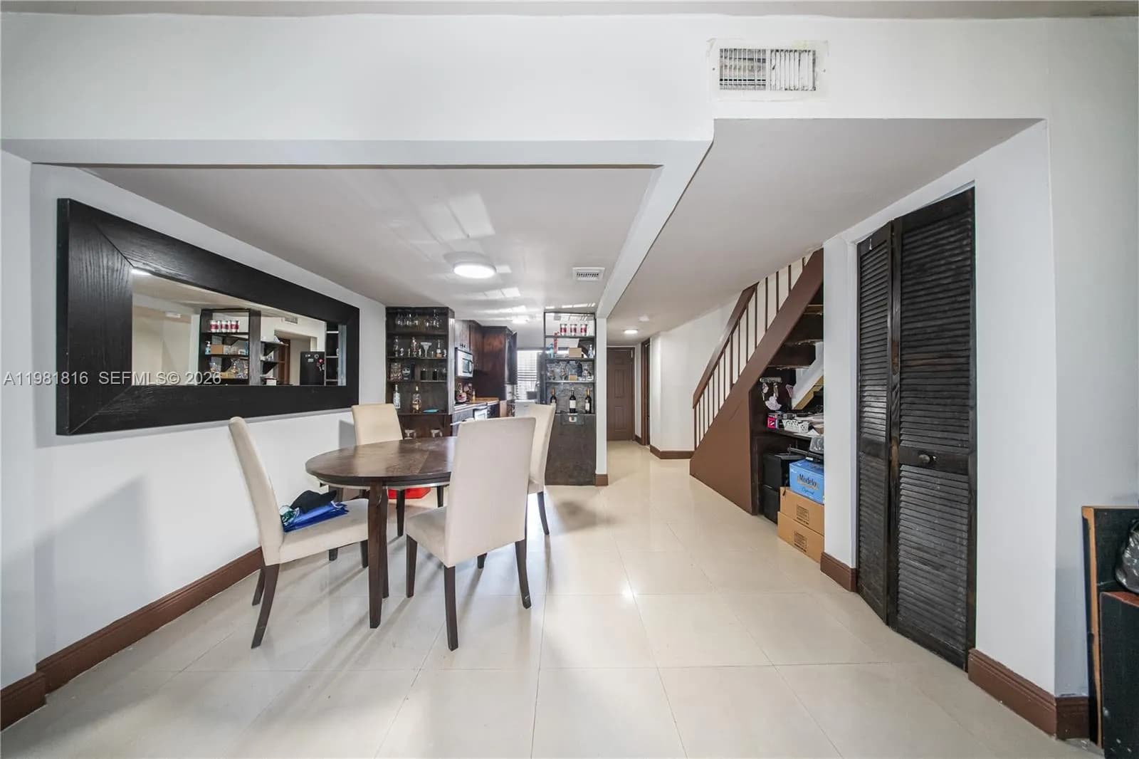 10710 NW 7th St # 11B, Miami FL 33172