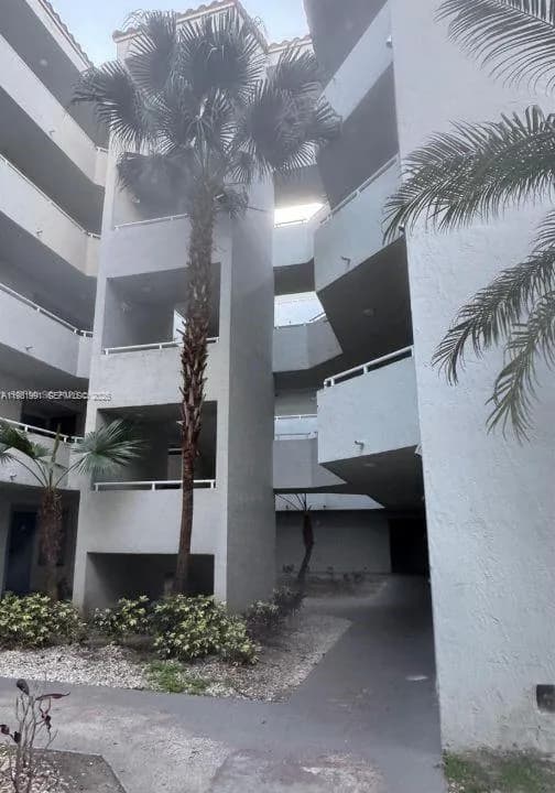 8205 SW 152nd Ave # 102, Miami FL 33193