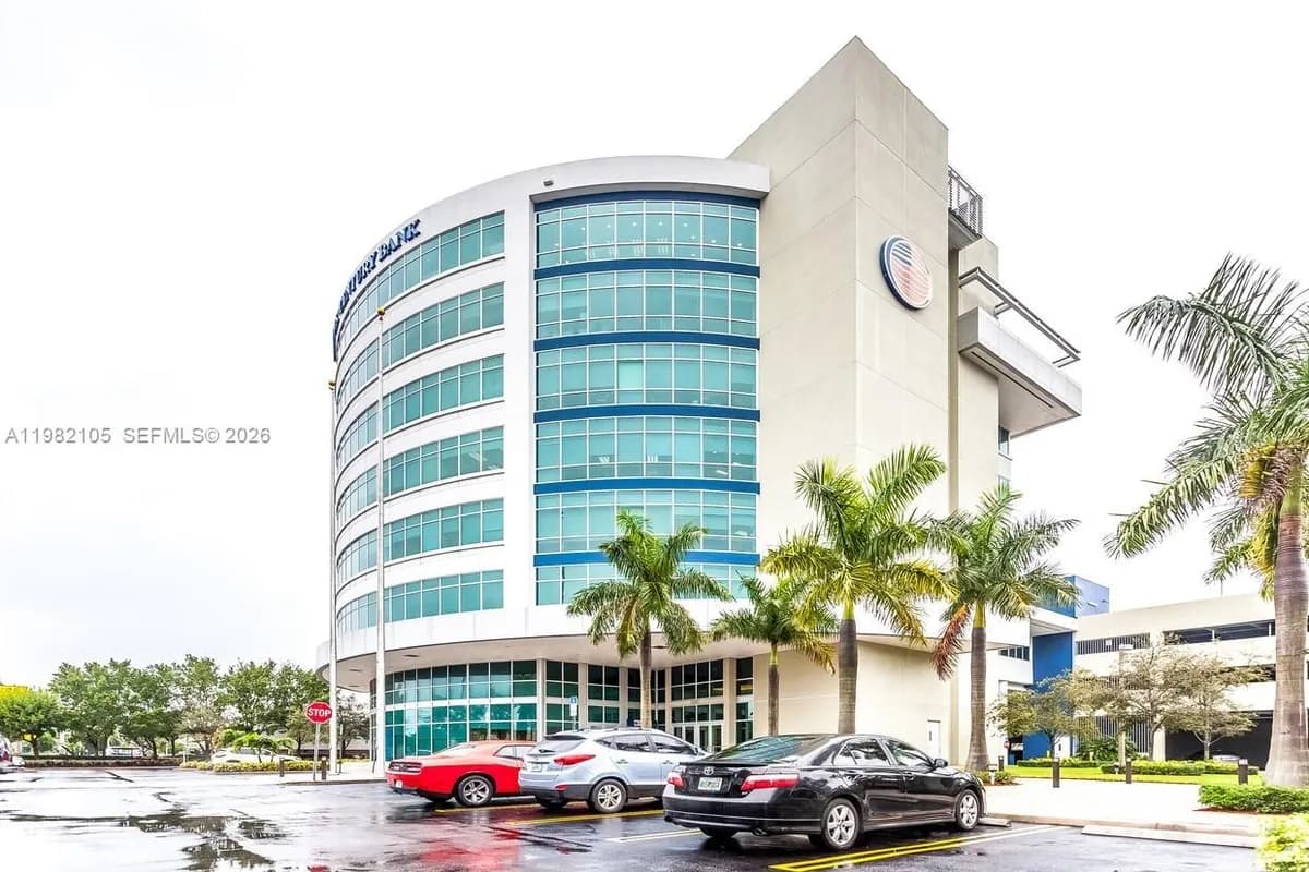 2301 NW 87th Ave # 4, Doral FL 33172