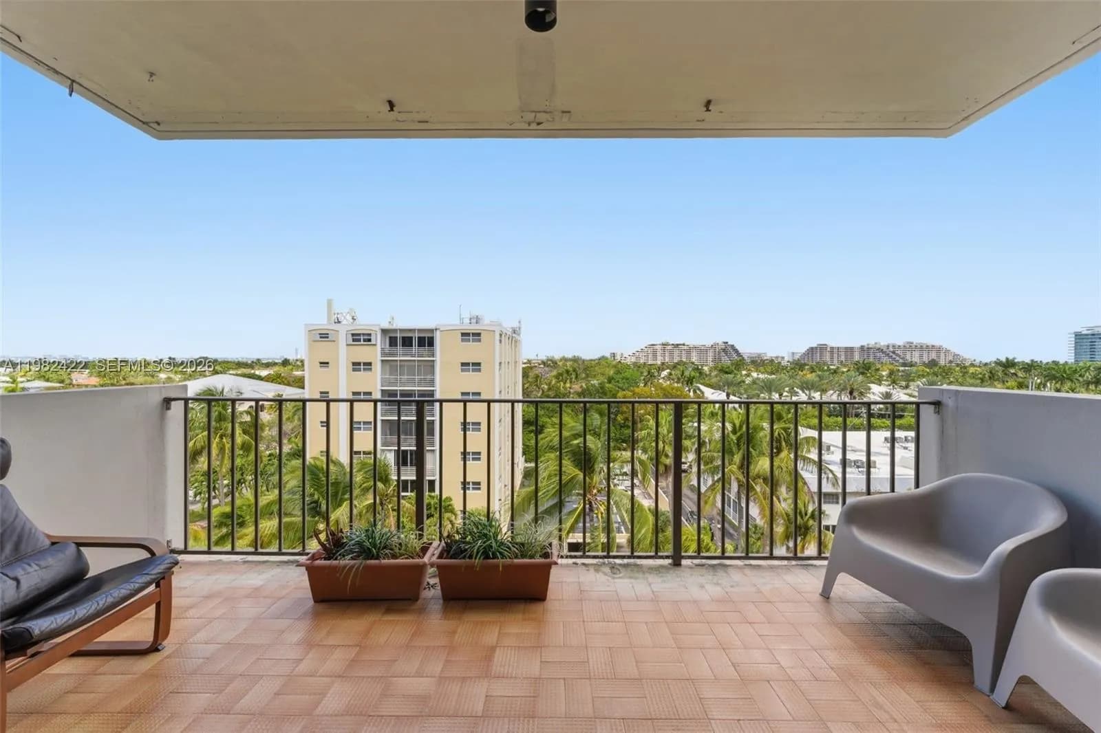 575 Crandon Blvd # 707, Key Biscayne FL 33149