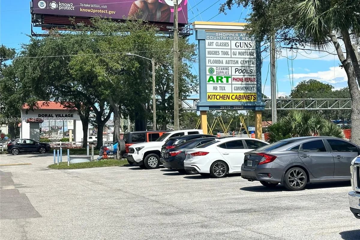 29156 US HWY 19 N # 29156, Clearwater FL 33761