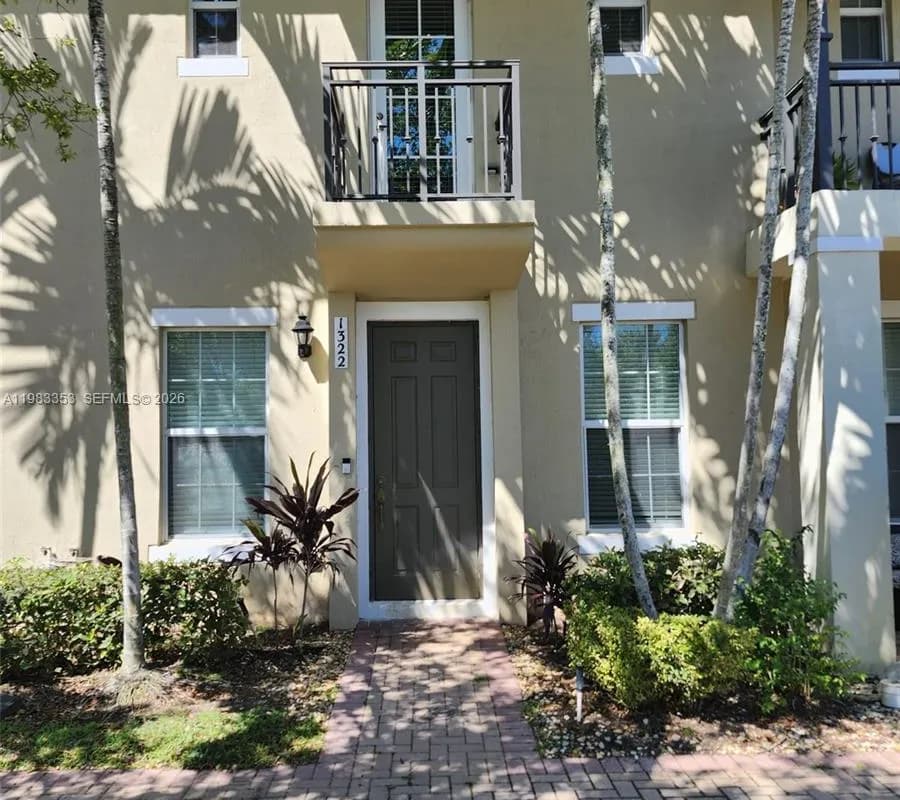 1322 SW 147th Ter, Pembroke Pines FL 33027