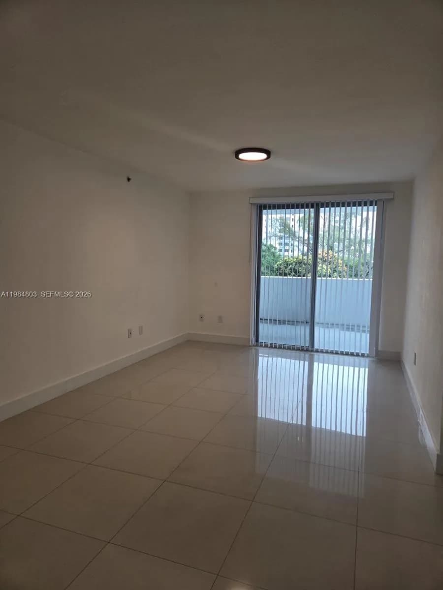 36 NW 6th Ave # 408, Miami FL 33128