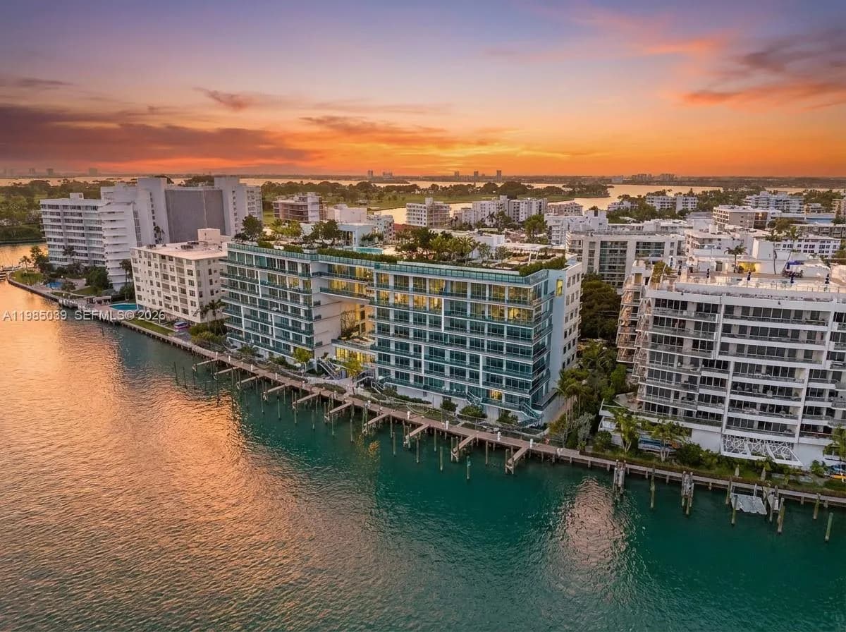 9201 E Bay Harbor Dr, Bay Harbor Islands FL 33154