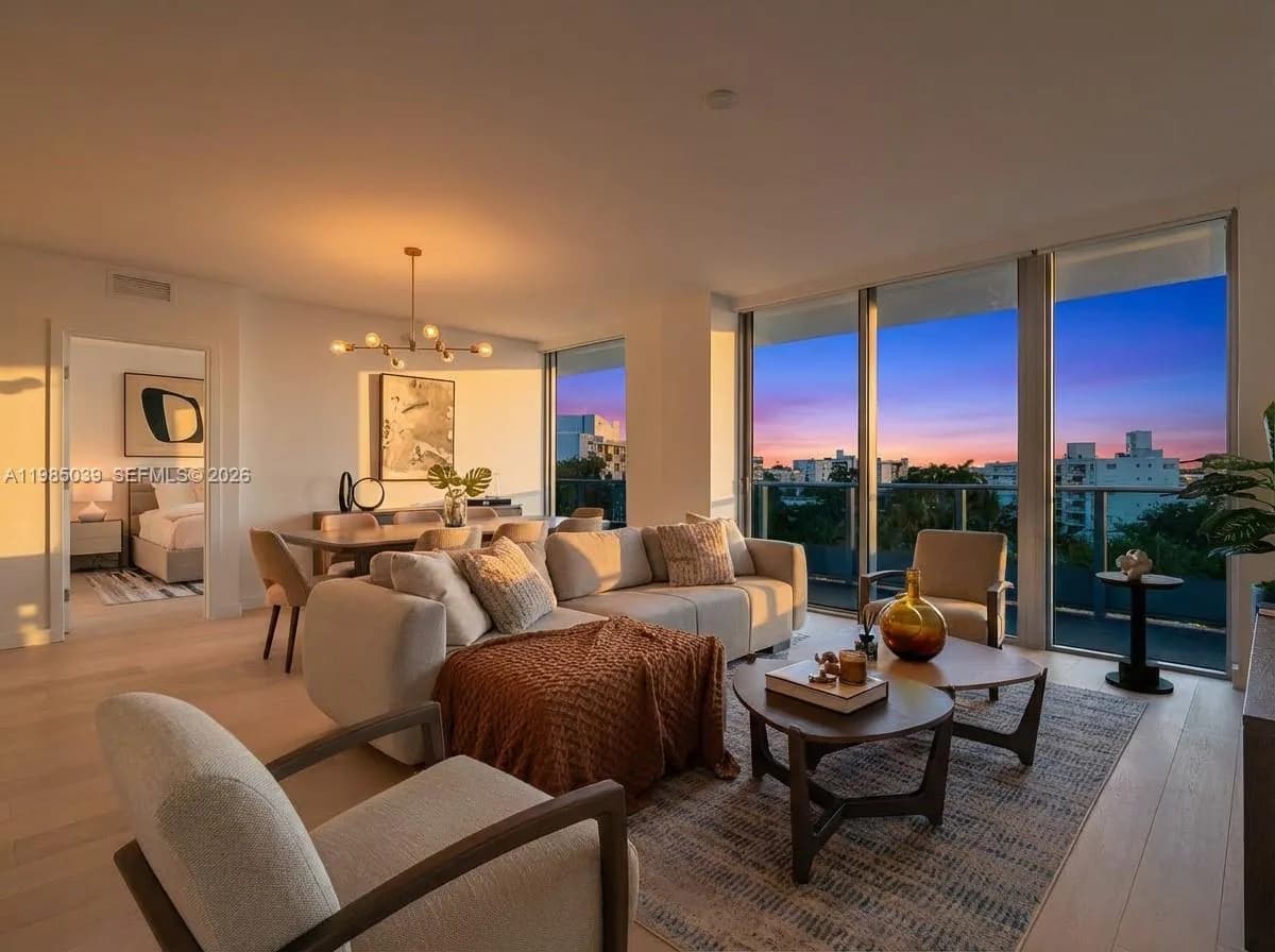 9201 E Bay Harbor Dr, Bay Harbor Islands FL 33154