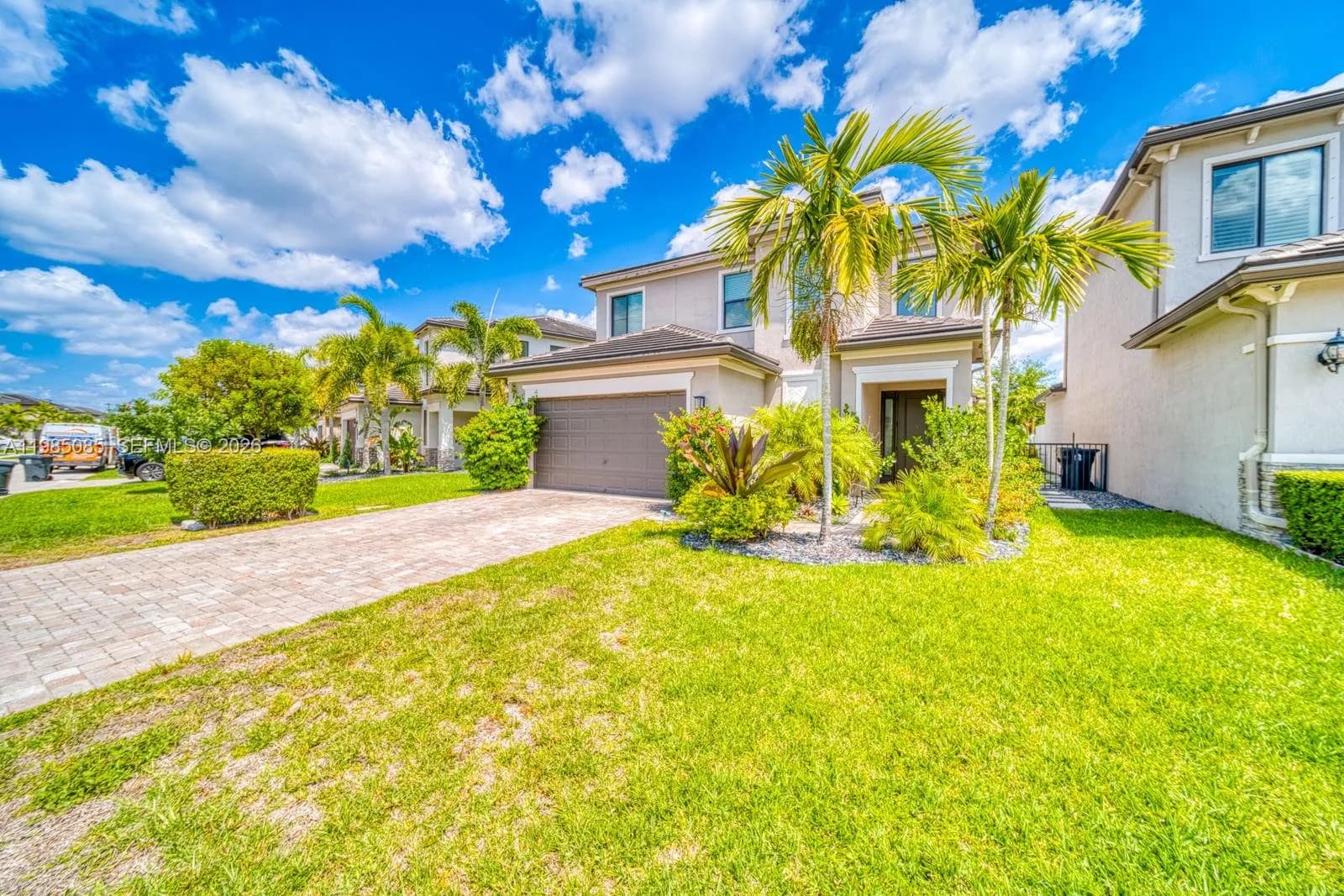 6114 Yerba Buena Ct, Lake Worth FL 33467