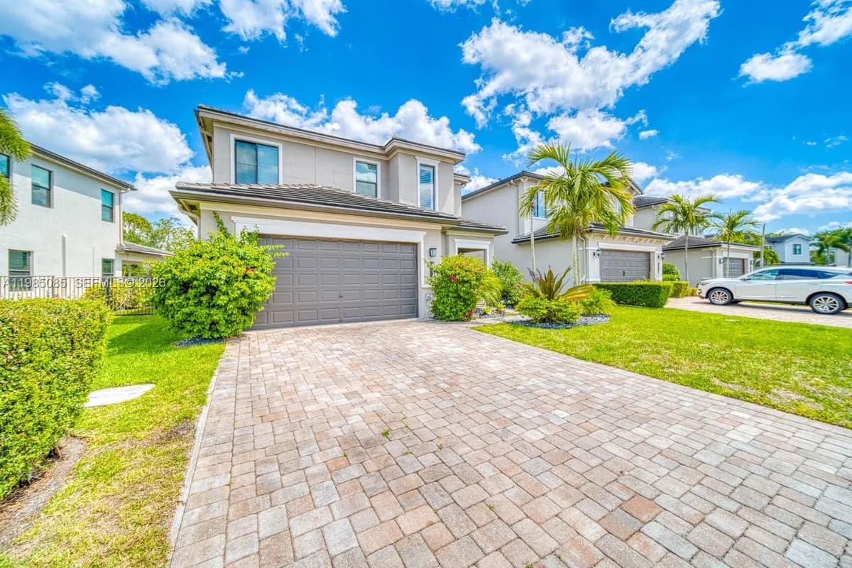 6114 Yerba Buena Ct, Lake Worth FL 33467