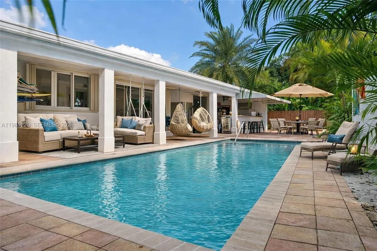 8300 SW 31st St, Miami FL 33155