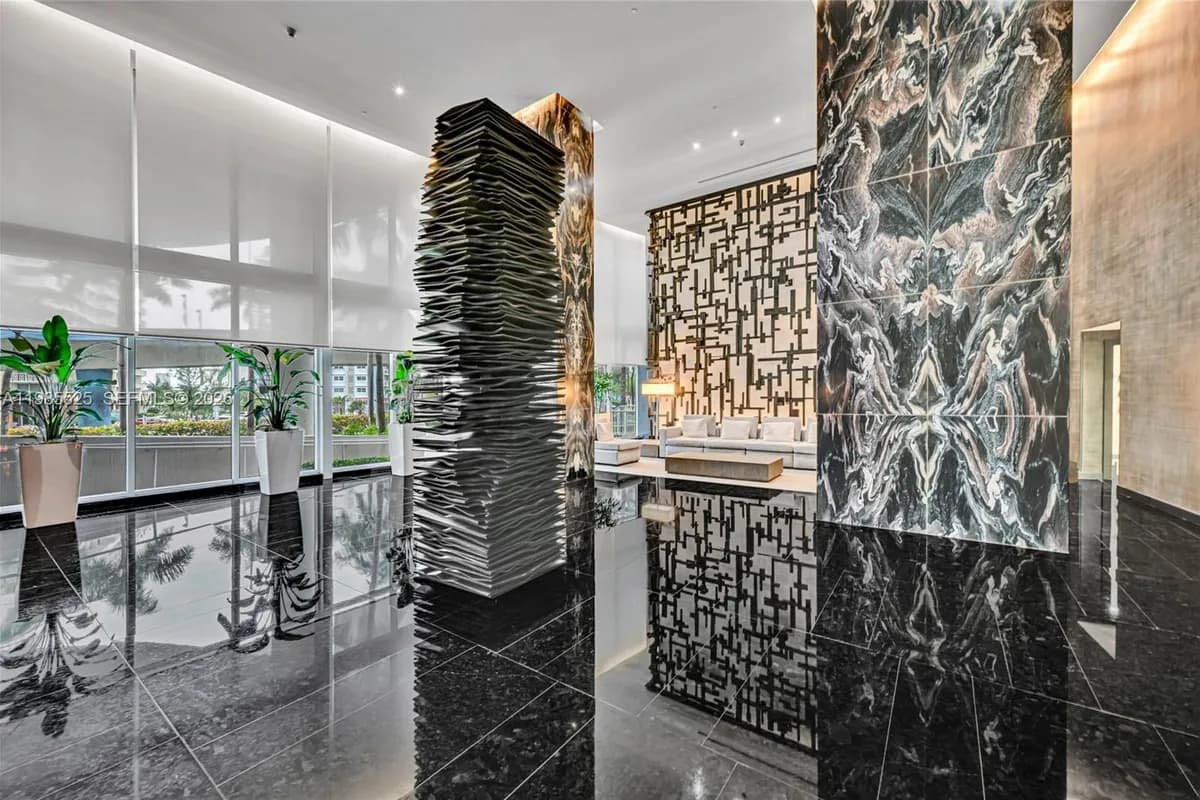 1800 S Ocean Dr # 3908, Hallandale Beach FL 33009