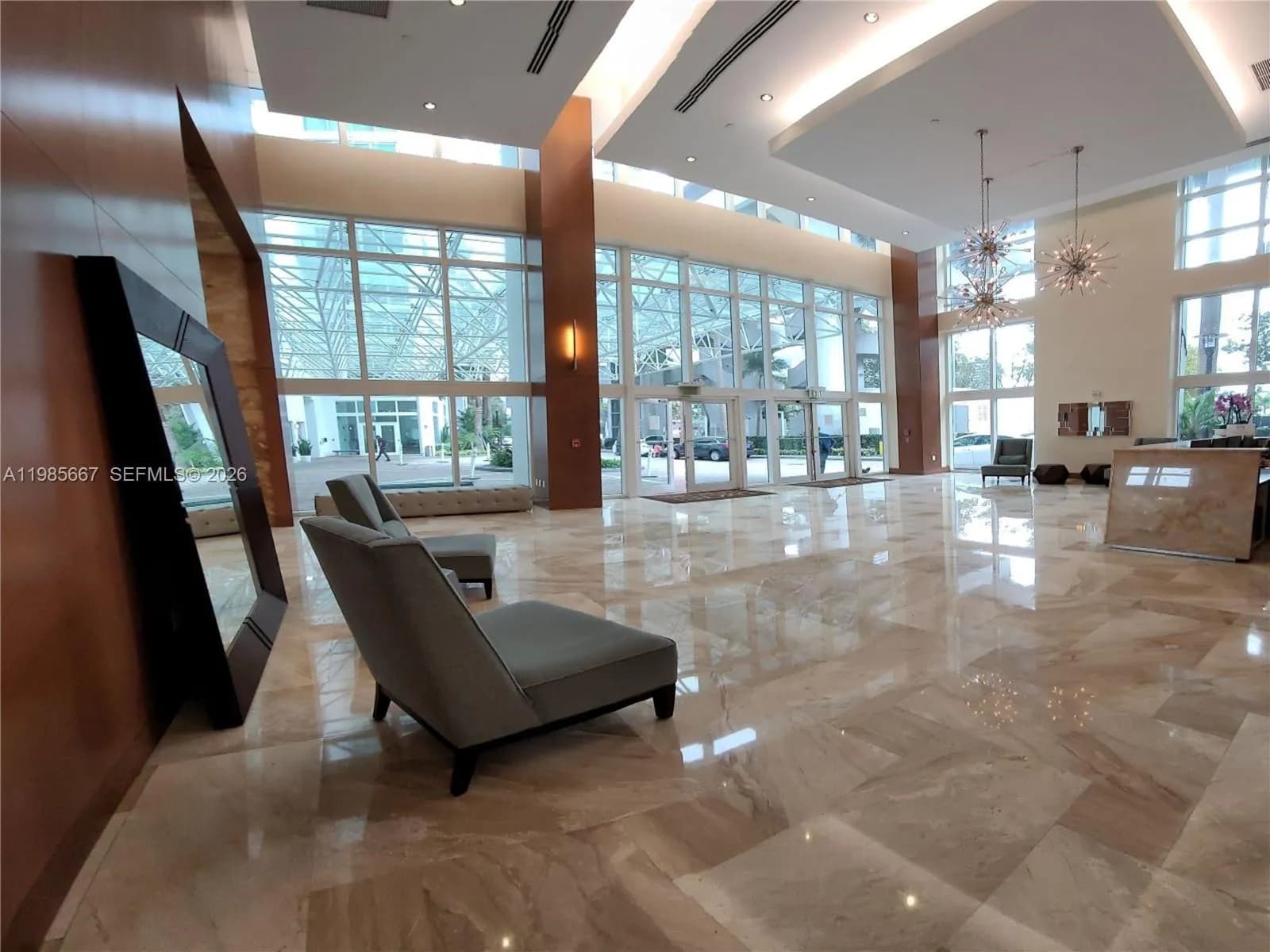 31 SE 5th St # 1110, Miami FL 33131