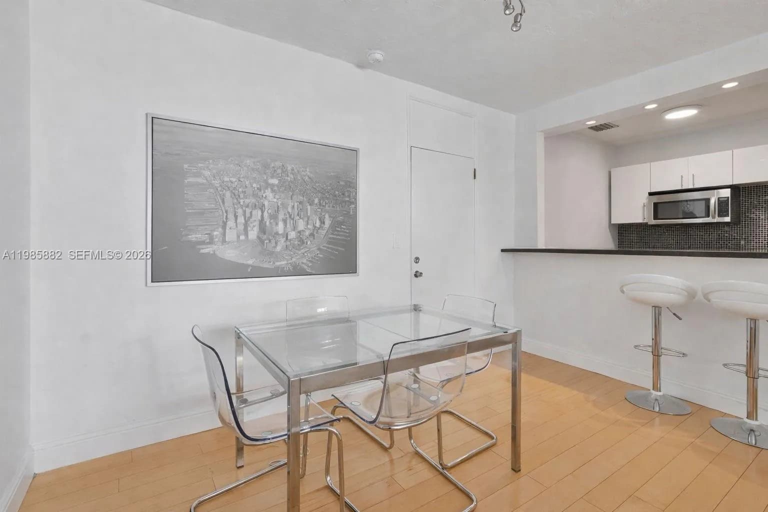 1001 7th St # 202, Miami Beach FL 33139