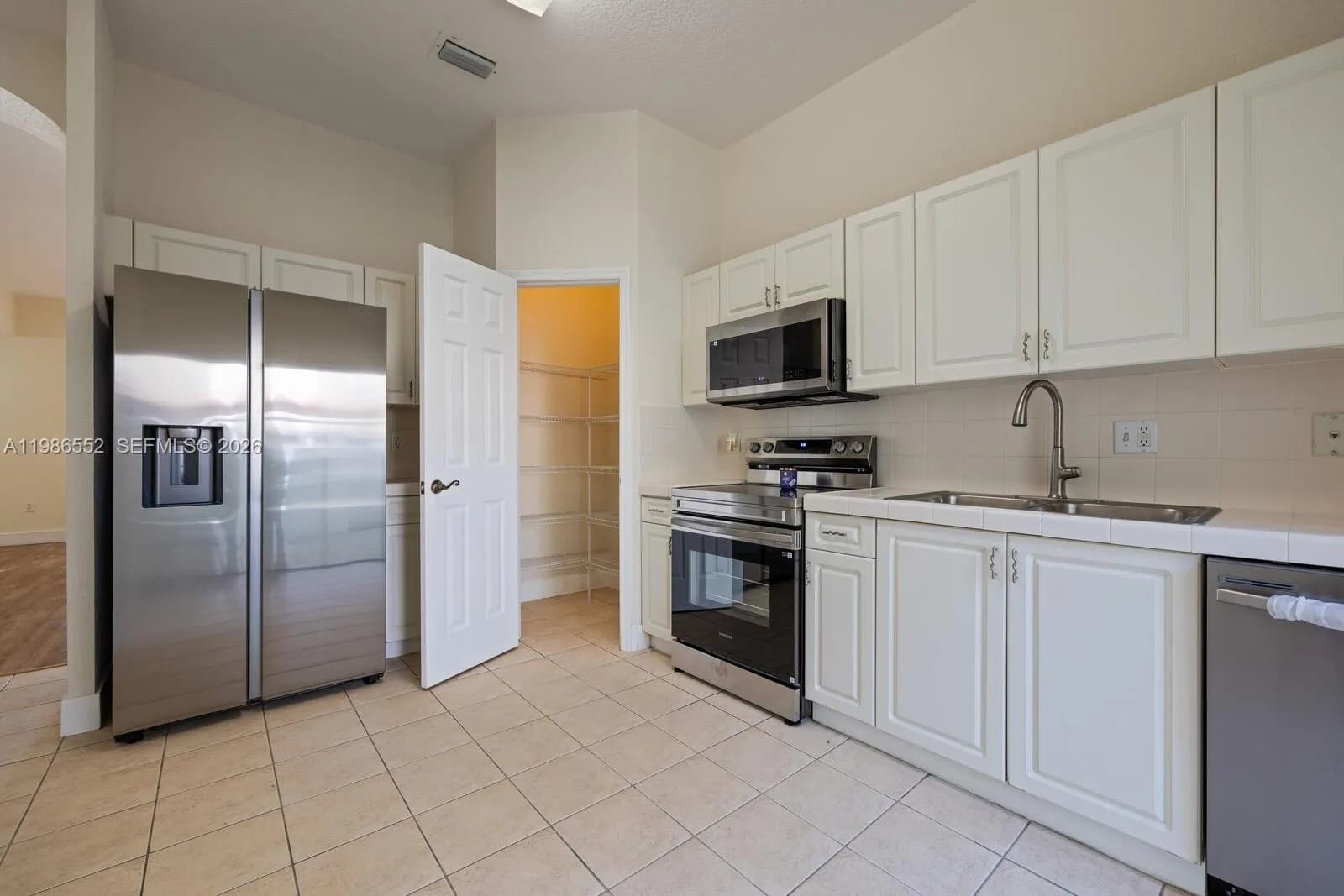 1947 SE 24th Ter, Homestead FL 33035