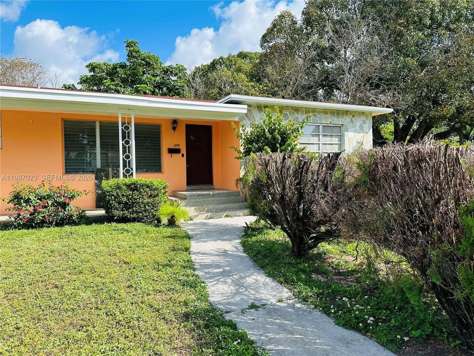 5705 SW 39th St., Miami FL 33155-2842