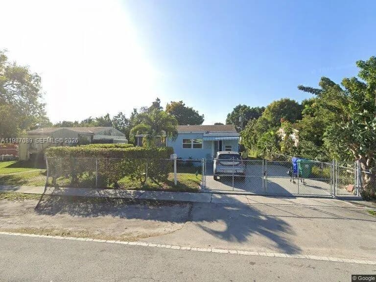 1838 NW 57th St, Miami FL 33142