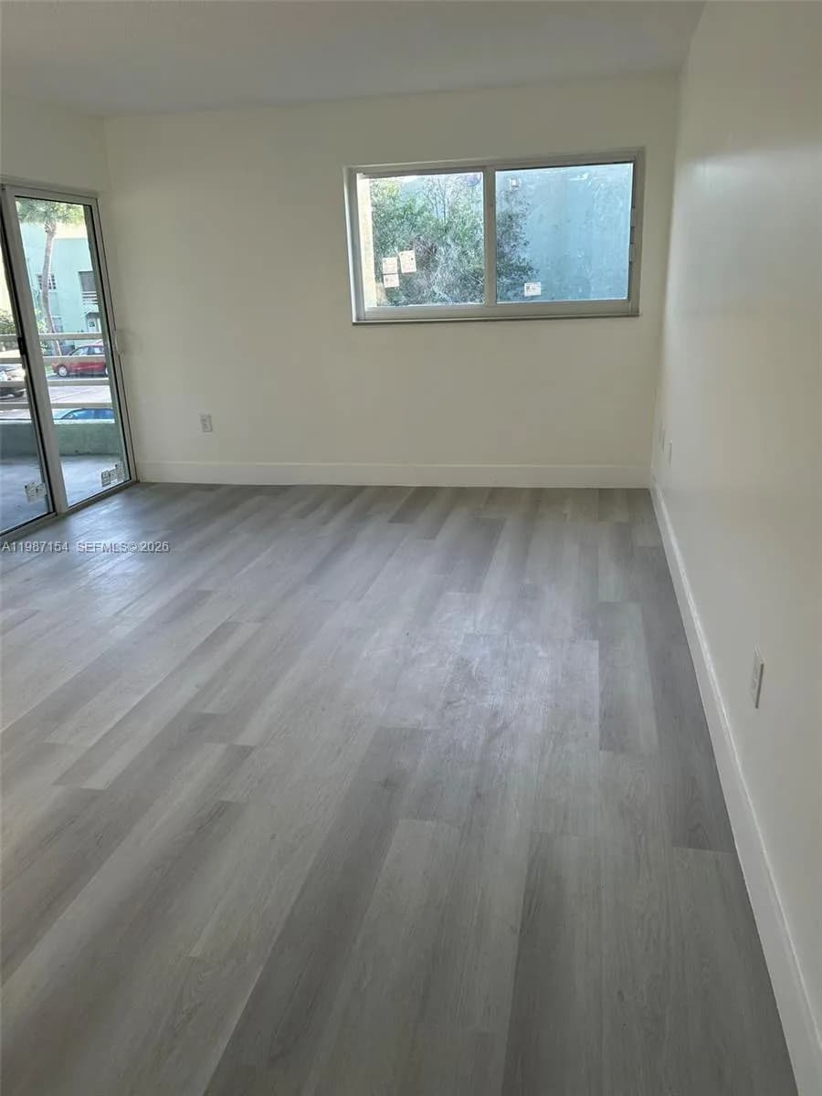 11163 NW 7th St # 19, Miami FL 33172