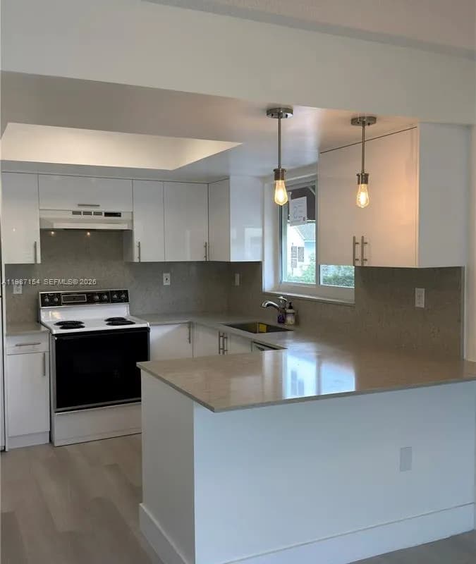 11163 NW 7th St # 19, Miami FL 33172