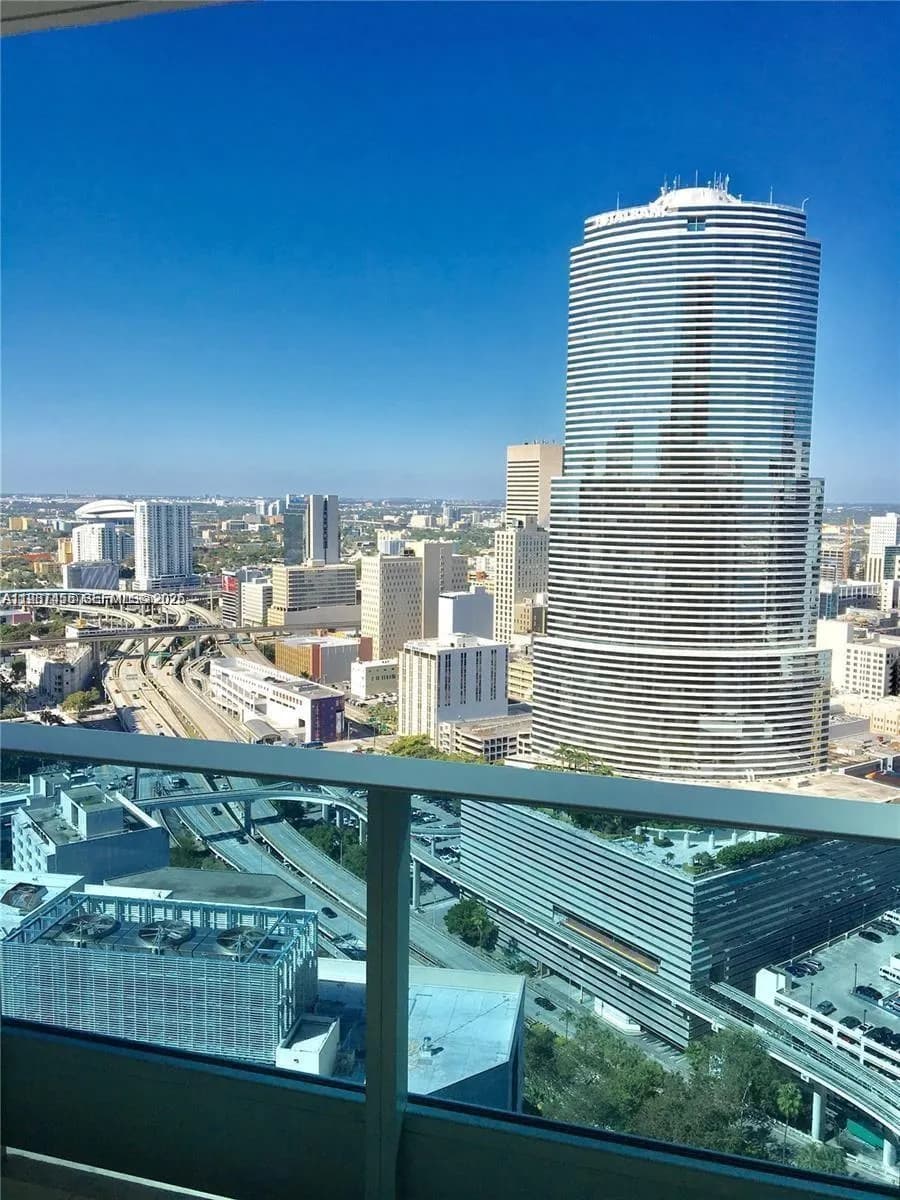 200 Biscayne Boulevard Way # 3712, Miami FL 33131