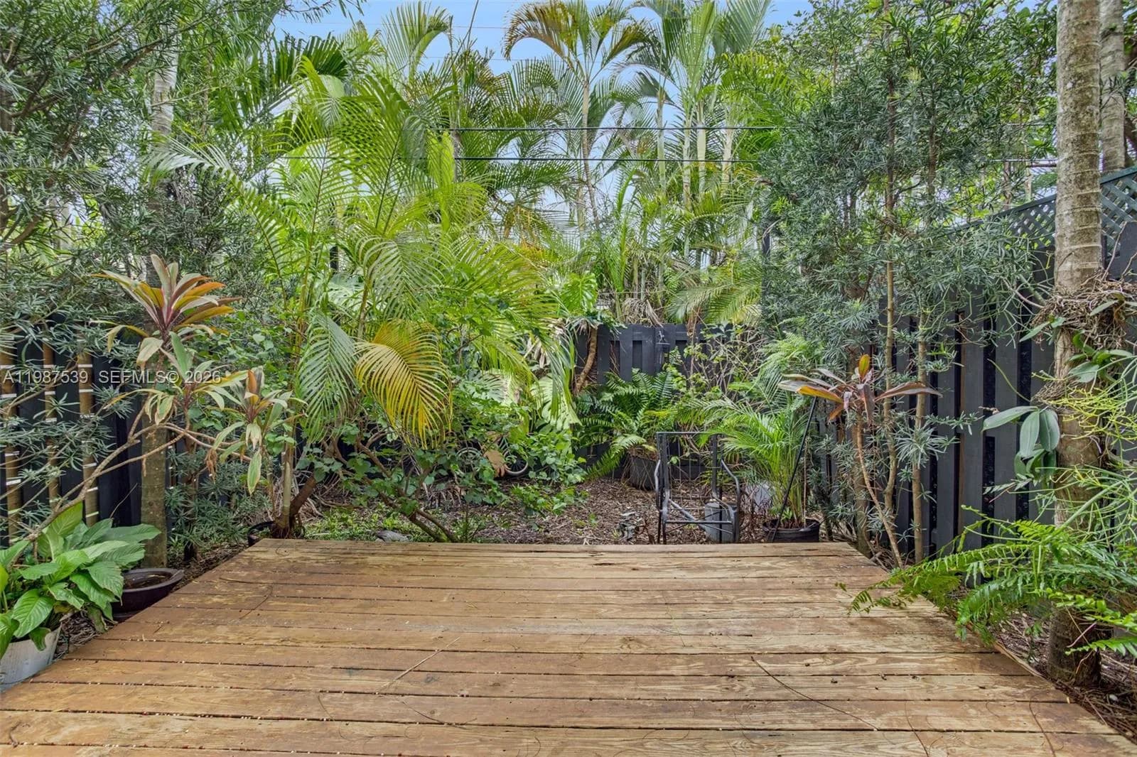 820 NE 19th Ave, Fort Lauderdale FL 33304