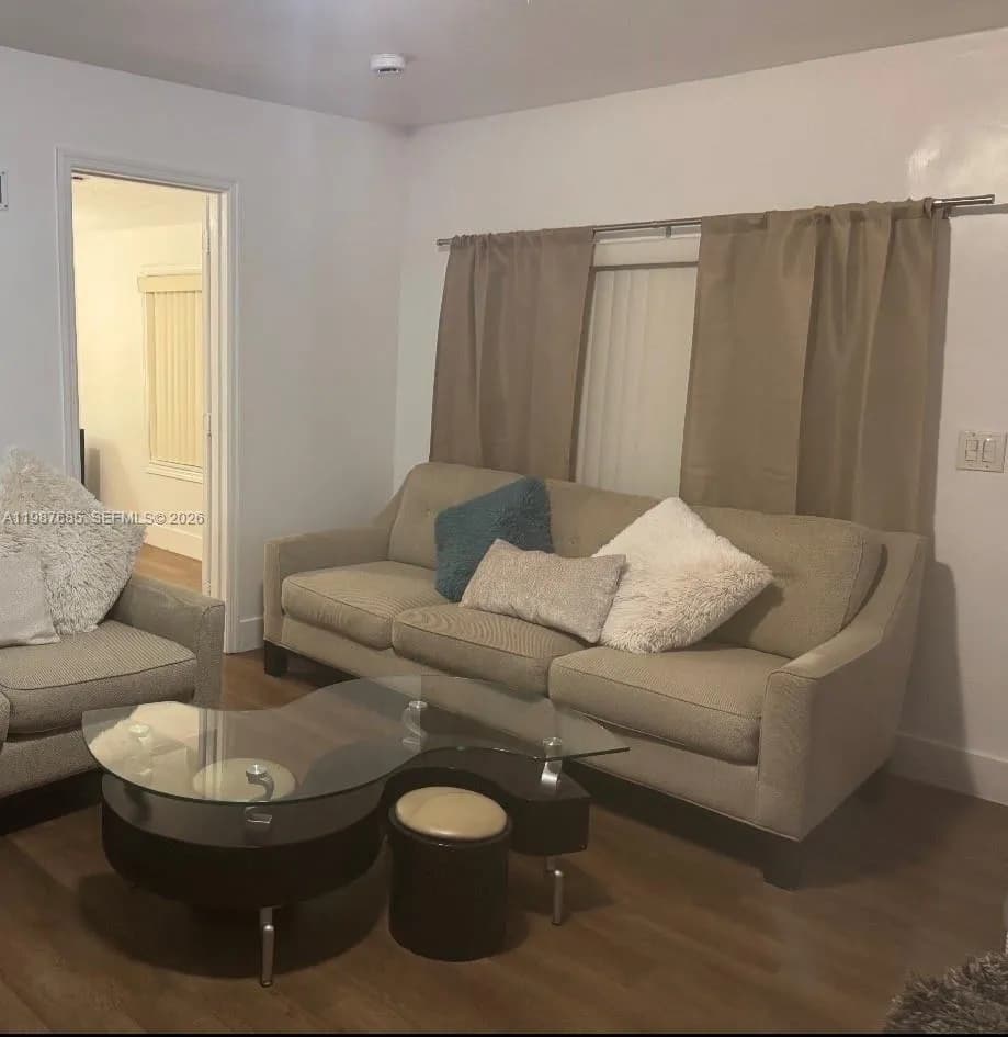 2354 NW 93rd Ter, Miami FL 33147