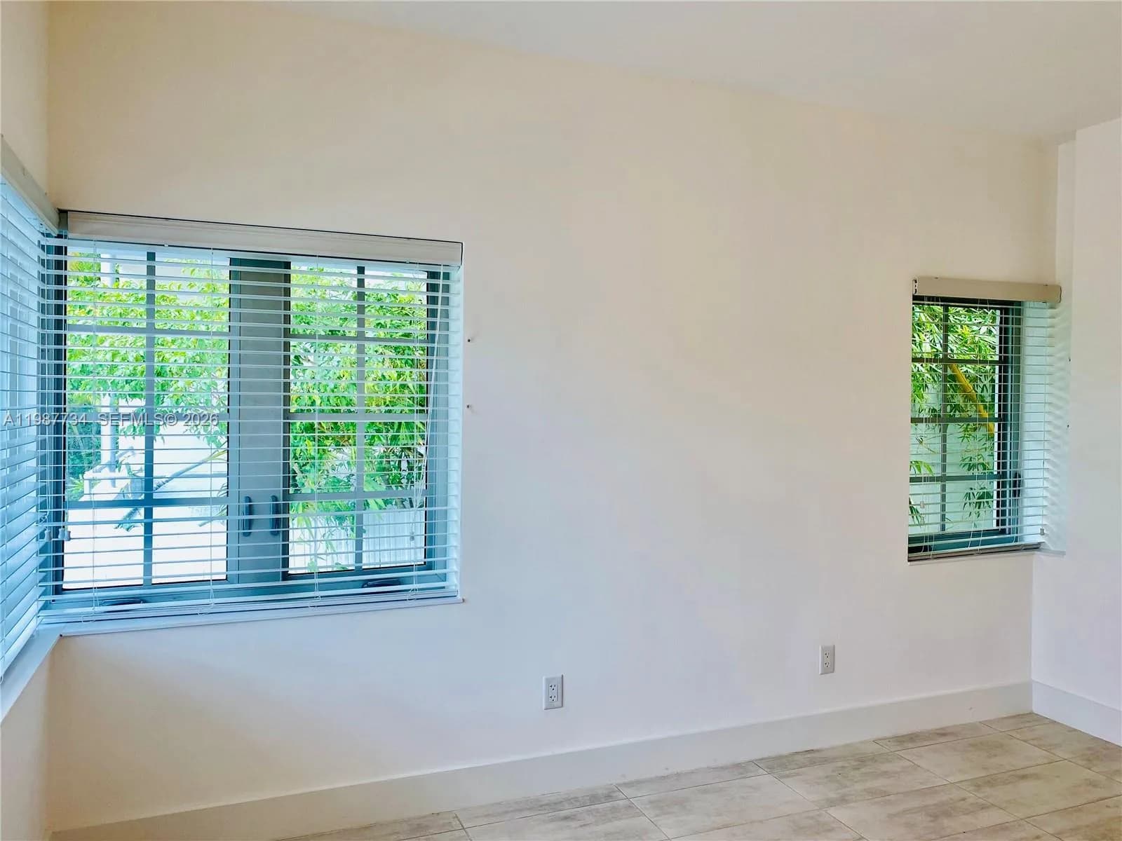 1201 Pennsylvania Ave # 105, Miami Beach FL 33139