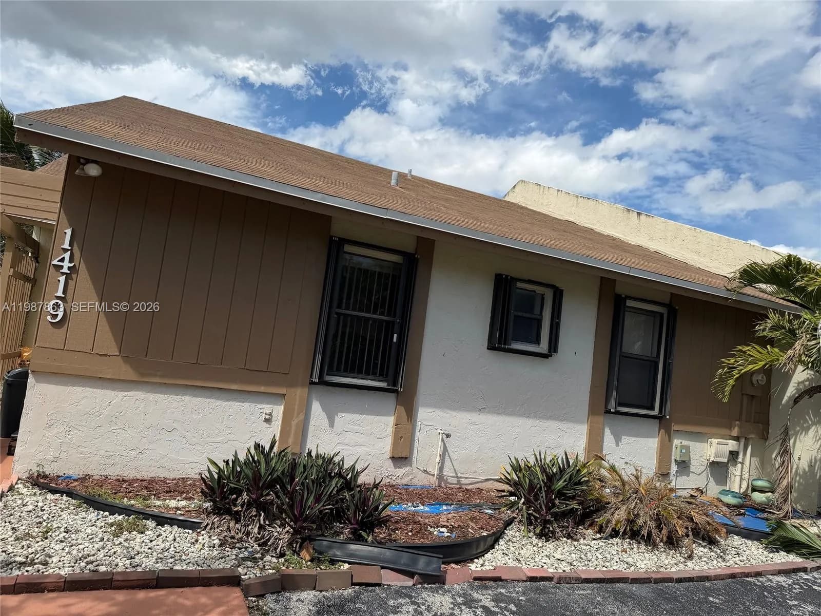 1419 Yellowthroat St, Homestead FL 33035