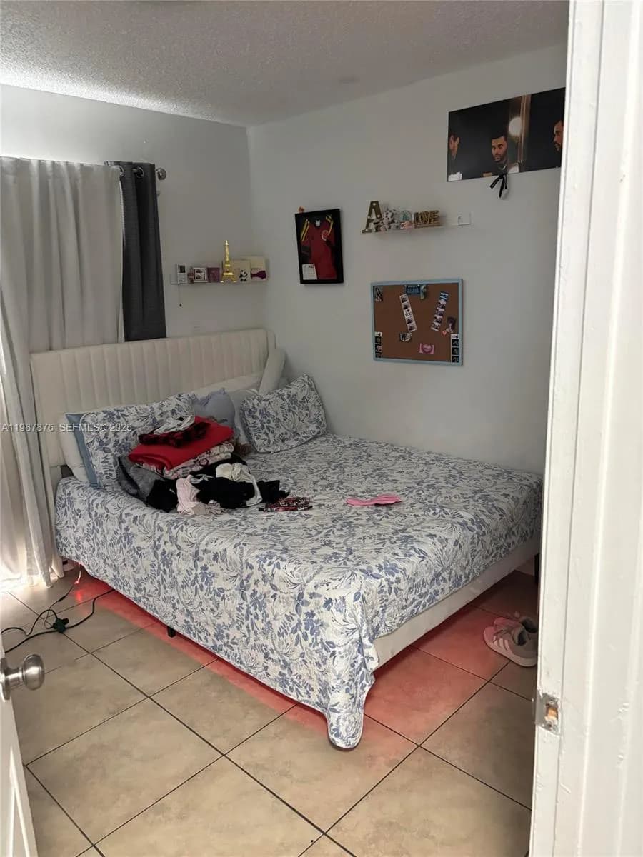 2050 NE 140th St # 12, North Miami Beach FL 33181