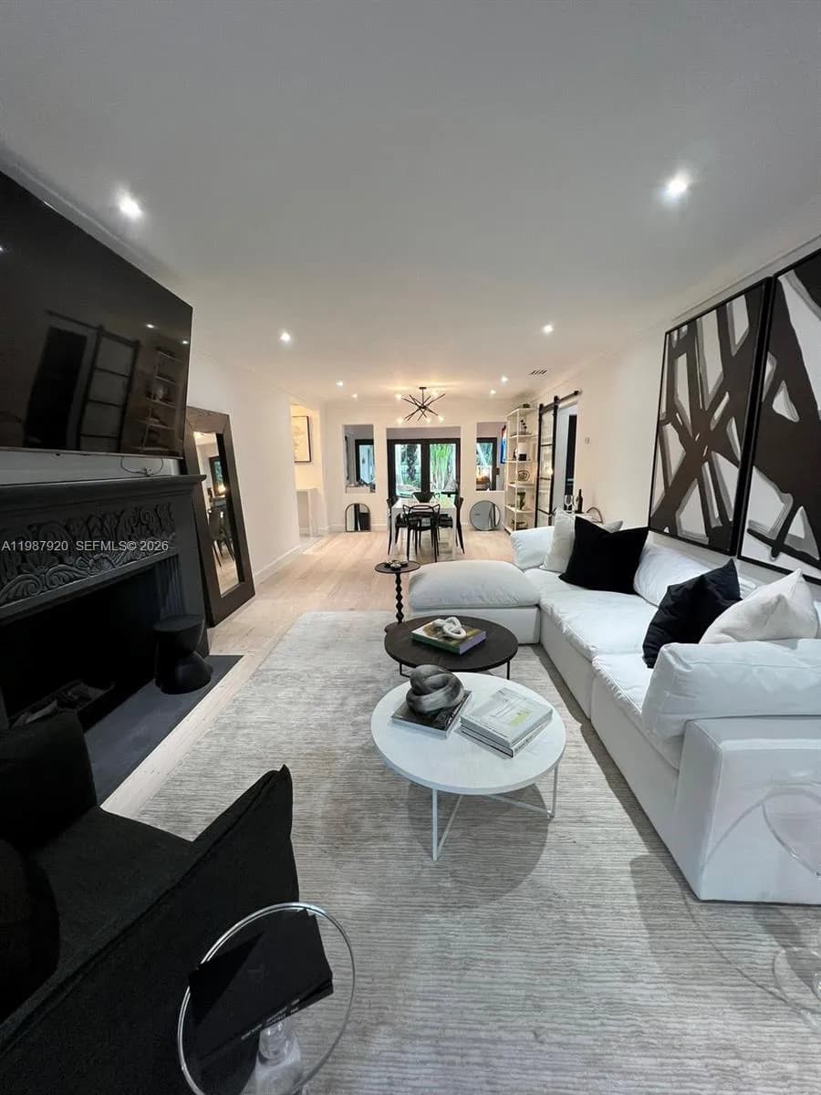 5173 Alton Rd, Miami Beach FL 33140