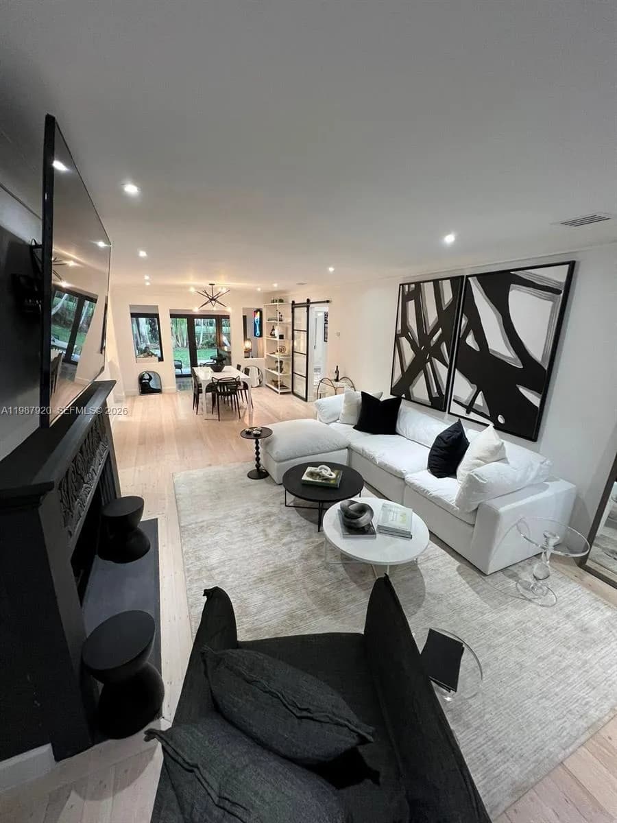 5173 Alton Rd, Miami Beach FL 33140