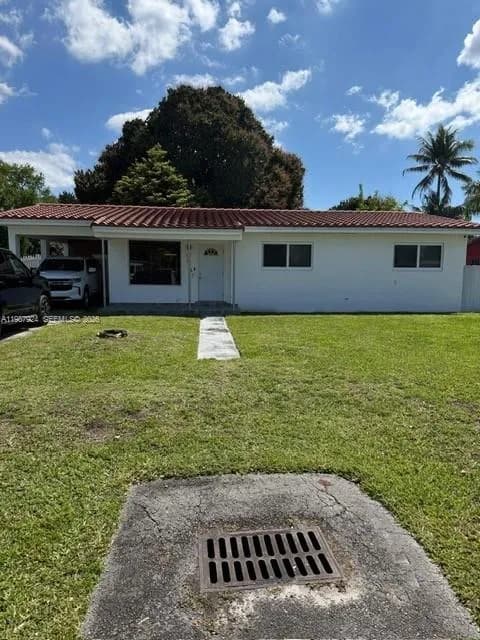 10747 NW 22nd Ct, Miami FL 33167