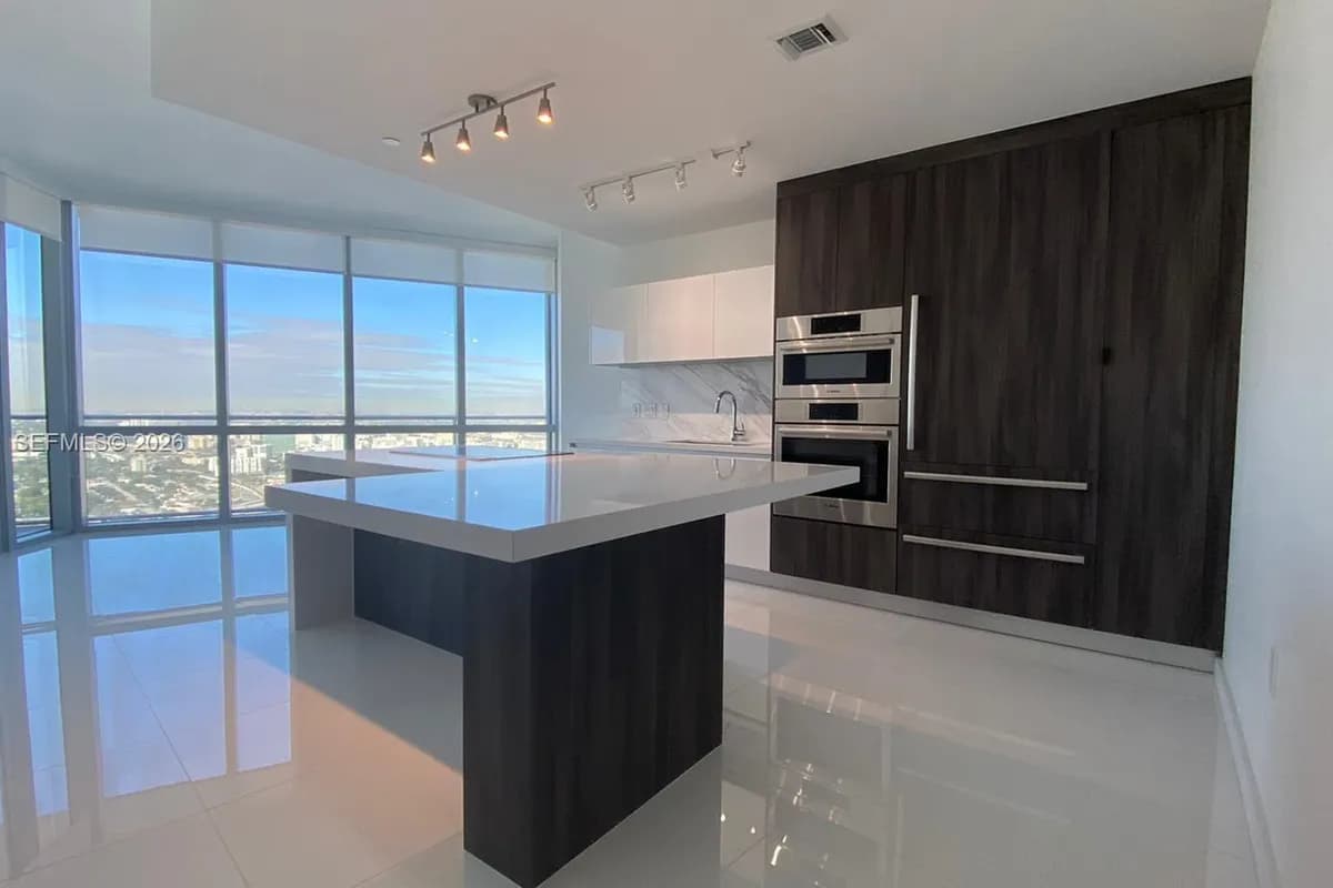 851 NE 1st Ave # 4604, Miami FL 33132