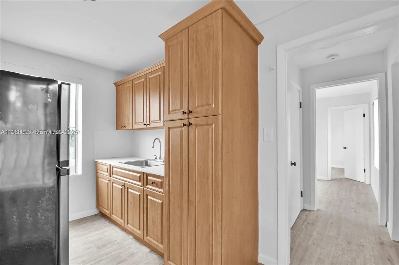 1843 NW 19th St # 4, Miami FL 33125