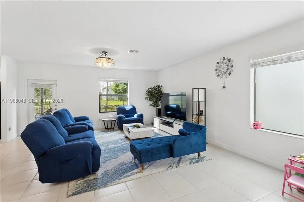 6018 Henderson Way, West Palm Beach FL 33415