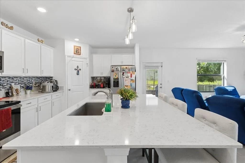 6018 Henderson Way, West Palm Beach FL 33415