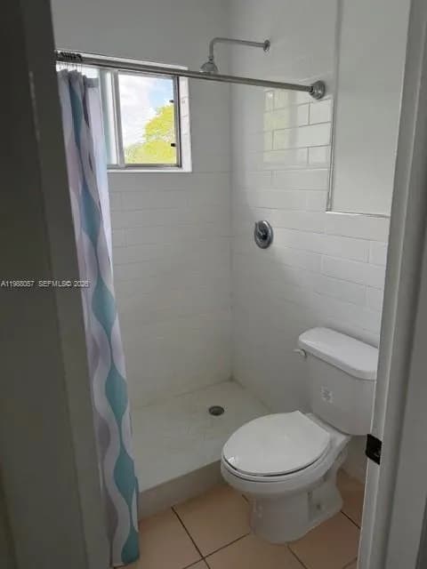 6055 NW 37th St # 25, Virginia Gardens FL 33166