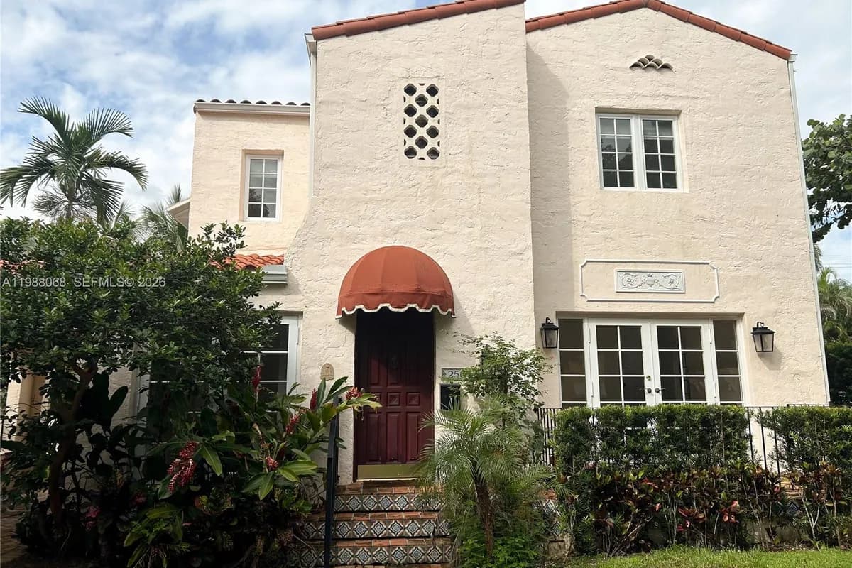 2504 Alhambra Cir # 2504, Coral Gables FL 33134