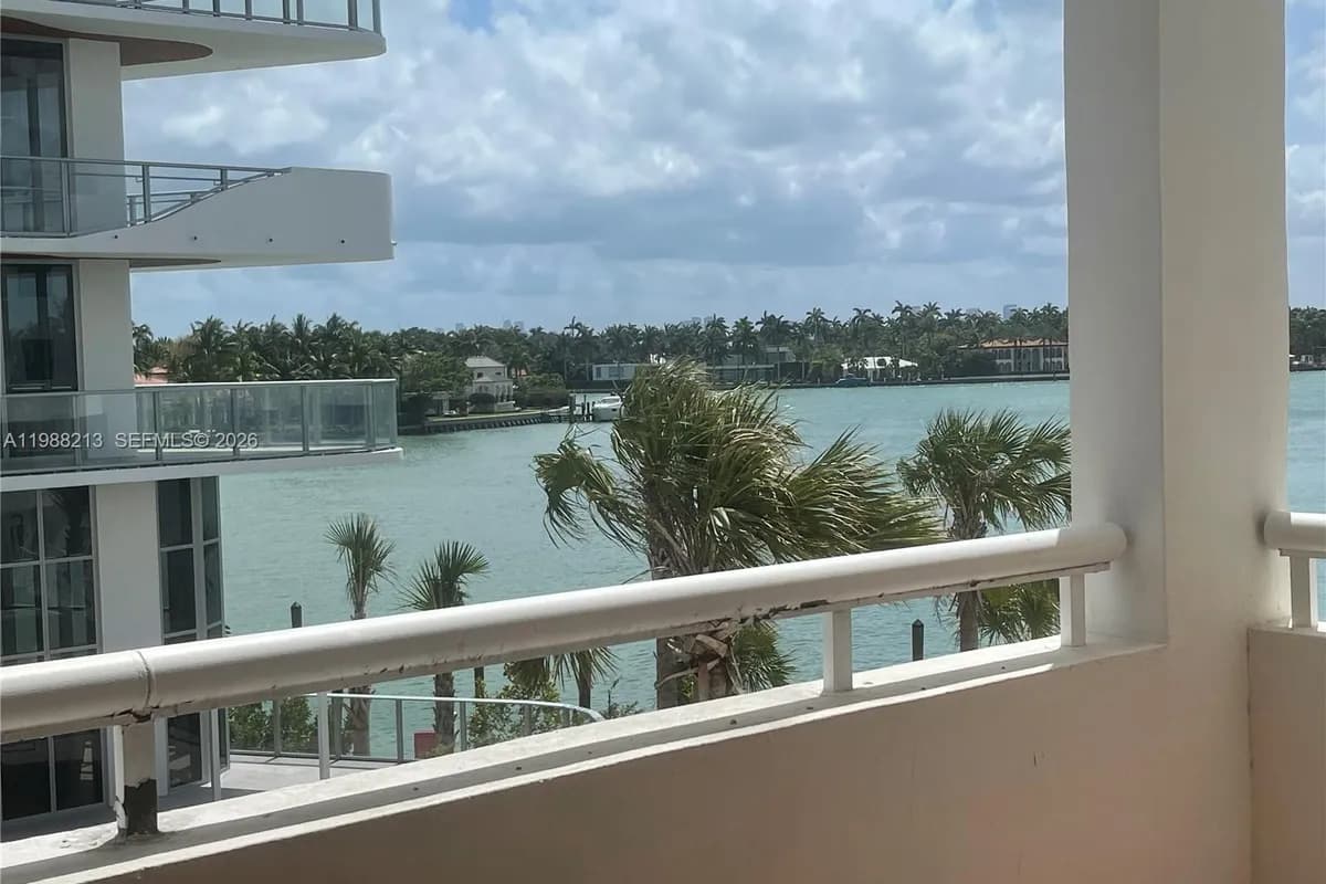 6820 Indian Creek Dr # 3B, Miami Beach FL 33141